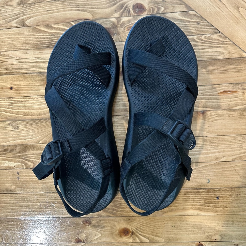 Chacos Mens size 13
